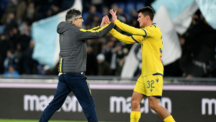 ROME, ITALY - FEBRUARY 05: Hellas Verona head coach Ivan Juric and Matteo Pessina of Hellas Verona after the Serie A match between SS Lazio and Hellas Verona at Stadio Olimpico on February 05, 2020 in Rome, Italy. (Photo by Marco Rosi/Getty Images) 