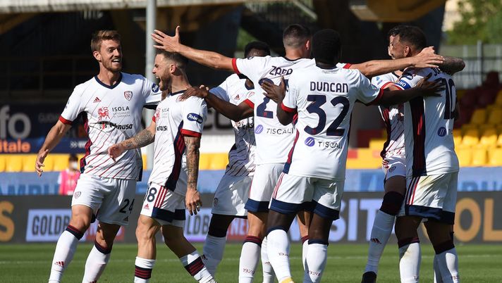 BENEVENTO, ITALY - MAY 09: Joao Pedro of Cagliari Calcio celebrates after scoring the 1-3 goal during the Serie A match between Benevento Calcio and Cagliari Calcio at Stadio Ciro Vigorito on May 09, 2021 in Benevento, Italy. Sporting stadiums around Italy remain under strict restrictions due to the Coronavirus Pandemic as Government social distancing laws prohibit fans inside venues resulting in games being played behind closed doors. (Photo by Francesco Pecoraro/Getty Images) BENEVENTO, ITALY - MAY 09: Joao Pedro of Cagliari Calcio celebrates after scoring the 1-3 goal during the Serie A match between Benevento Calcio and Cagliari Calcio at Stadio Ciro Vigorito on May 09, 2021 in Benevento, Italy. Sporting stadiums around Italy remain under strict restrictions due to the Coronavirus Pandemic as Government social distancing laws prohibit fans inside venues resulting in games being played behind closed doors. (Photo by Francesco Pecoraro/Getty Images)