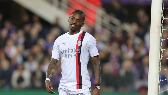 Leao e la polemica social per il giallo. Il confronto con Barella - immagine 1