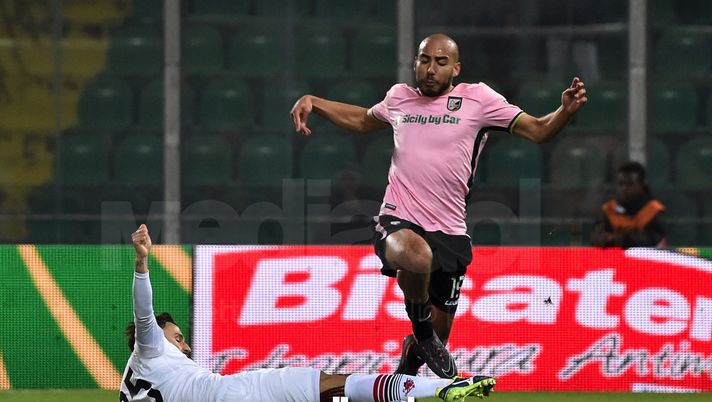 PALERMO, ITALY - FEBRUARY 12: Haitam Aleesami (R) of Palermo in actyion as Alberto Gerbo of Foggia tackles during the Serie B match between US Citta di Palermo and Foggia on February 12, 2018 in Palermo, Italy.  (Photo by Tullio M. Puglia/Getty Images)  PALERMO, ITALY - FEBRUARY 12: Haitam Aleesami (R) of Palermo in actyion as Alberto Gerbo of Foggia tackles during the Serie B match between US Citta di Palermo and Foggia on February 12, 2018 in Palermo, Italy.  (Photo by Tullio M. Puglia/Getty Images)