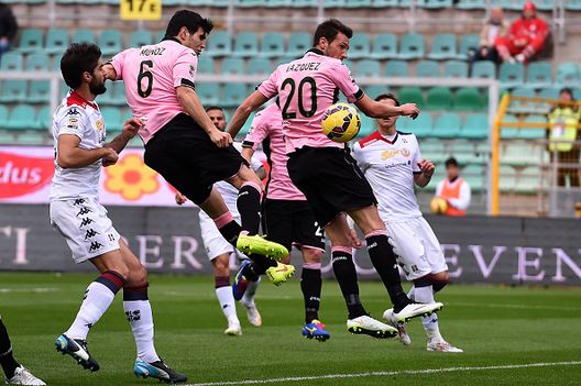  Munoz in gol durante Palermo-Cagliari 5-0 