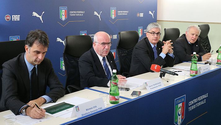 Tavecchio annuncia: “Dal prossimo campionato solo tre partite la domenica. Ecco come cambierà la serie A”  Tavecchio annuncia: “Dal prossimo campionato solo tre partite la domenica. Ecco come cambierà la serie A”