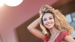 Madalina Ghenea, scatti provocanti per l’ultima campagna pubblicitaria