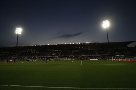 FLORENCE, ITALY - APRIL 27: General view inside the stadium Artemio Franchi during of the Coppa Italia Semi Final match between ACF Fiorentina and US Cremonese at Stadium Artemio Franchi on April 27, 2023 in Florence, Italy. (Photo by Gabriele Maltinti/Getty Images) Franchi, arriva la convezione. Ma la Fiorentina taglia 80 posti comunali- immagine 2