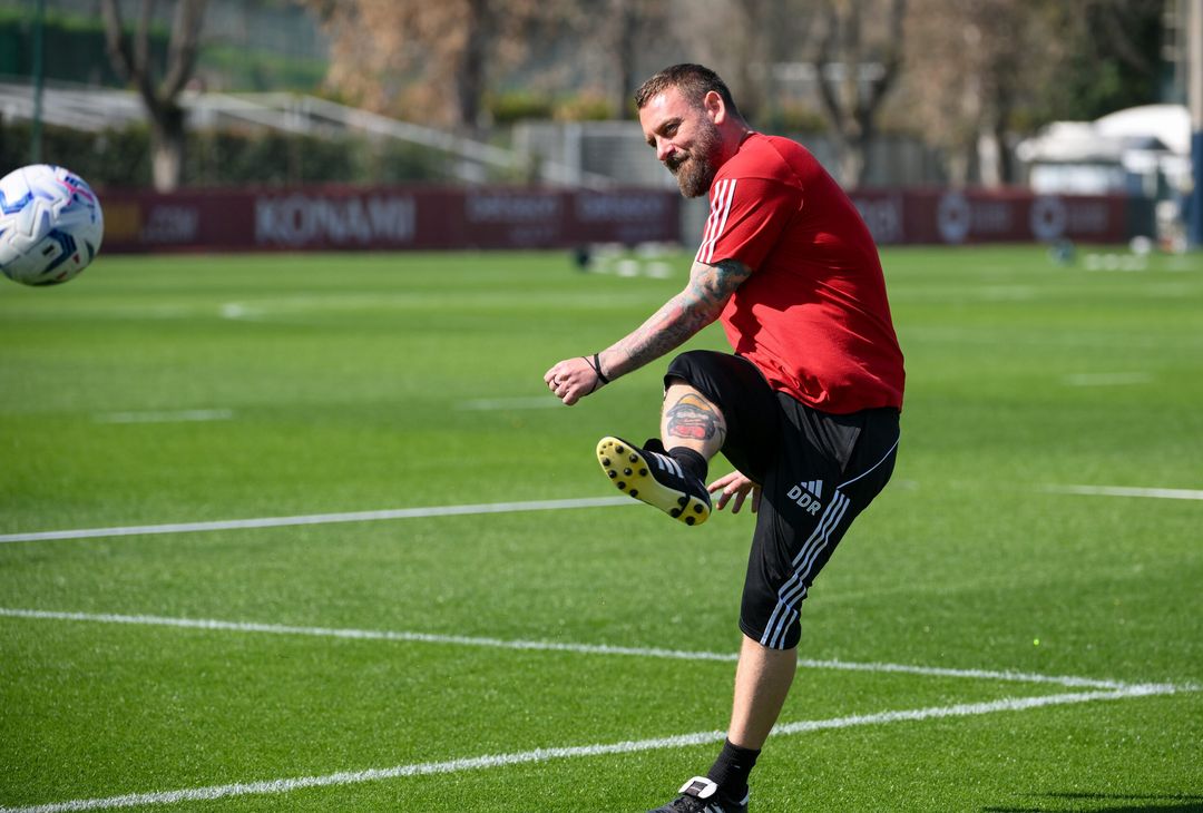 Roma, l’allenamento a Trigoria: lavoro individuale per Dybala -FOTOGALLERY - immagine 25