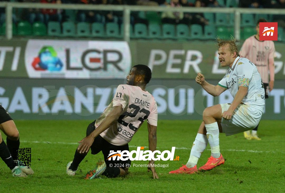FOTO Palermo-Venezia 0-3, 30ª giornata Serie B 2023-2024 (GALLERY) - immagine 20