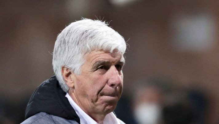 BERGAMO, ITALY - APRIL 18: Gian Piero Gasperini, Manager of Atalanta, reacts after the final whistle of during the Serie A match between Atalanta BC and Hellas Verona FC at Gewiss Stadium on April 18, 2022 in Bergamo, Italy. (Photo by Emilio Andreoli/Getty Images) Gasperini: “Tutta la verità sul mio futuro! Genoa e non solo, la mia posizione: adesso…” - immagine 1
