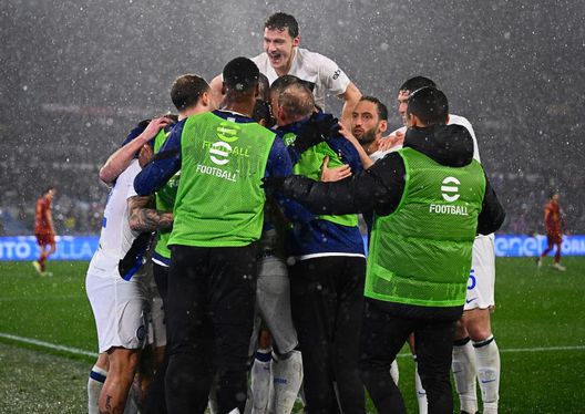 De Rossi: “Gara alla pari, ma l’Inter non ha rubato nulla. Queste squadre ti castigano se…”- immagine 3