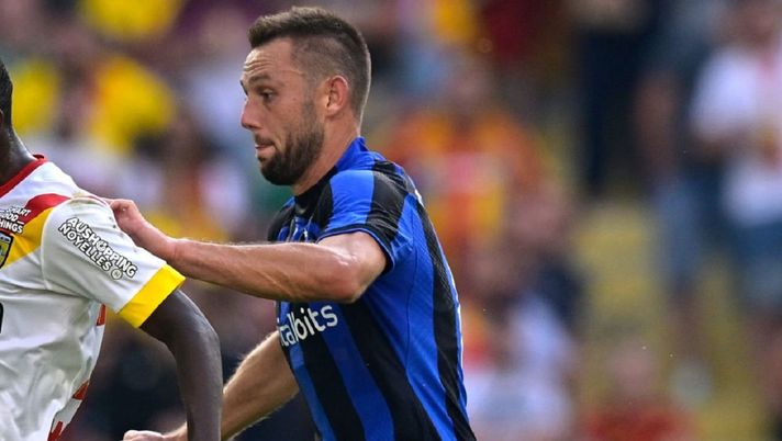 Inter, la grossa novità è su De Vrij: ingaggio attuale, cifre, dettagli e scenari - immagine 1