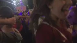 VIDEO / Parigi, segna Eder e questa tifosa portoghese rischia tantissimo