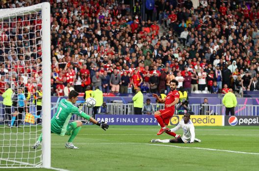 (Photo by Catherine Ivill/Getty Images) 127mila applausi alla risata social di Courtois, alla faccia delle critiche al Real- immagine 5