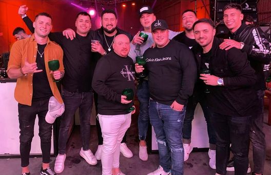 FOTO Olivera saluta parenti e amici in Uruguay, ecco quando è atteso a Napoli- immagine 2