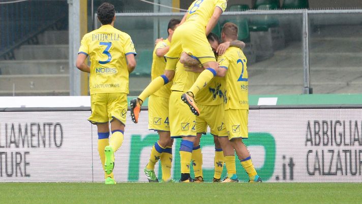 Anno 2003: Cosenza fallito, ACF in B. Oggi i calabresi sperano, Chievo a rischio 