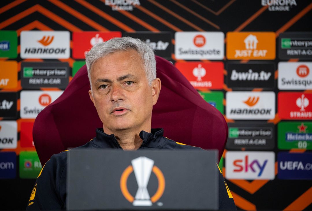 Roma, la conferenza stampa di Mourinho e Spinazzola – FOTO GALLERY - immagine 32
