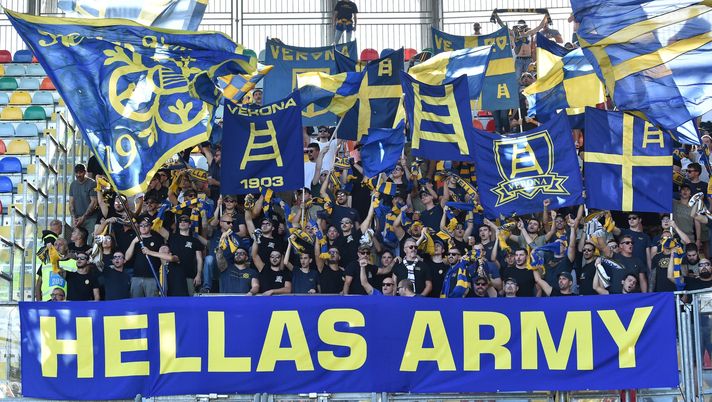 1724400230  Hellas Army: “Setti fa musina, portiamo allo stadio qualcosa da vendere anche noi” - immagine 1