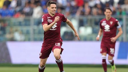 EMPOLI, ITALY - MAY 01: Josip Brekalo of Torino FC in action during the Serie A match between Empoli FC and Torino FC at Stadio Carlo Castellani on May 1, 2022 in Empoli, Italy. (Photo by Gabriele Maltinti/Getty Images) brekalo
