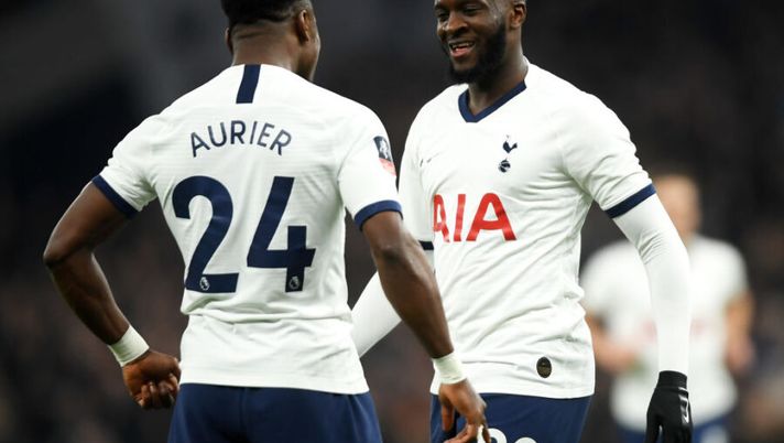 LONDON, ENGLAND - FEBRUARY 05: Tanguy Ndombele of Tottenham Hotspur celebrates with teammate Serge Aurier of Tottenham Hotspur after scoring their teams first goal which was an own goal scored by Jack Stephens of Southampton (not pictured) during the FA Cup Fourth Round Replay match between Tottenham Hotspur and Southampton FC at Tottenham Hotspur Stadium on February 05, 2020 in London, England. (Photo by Mike Hewitt/Getty Images) Sky: “Occhio a Ndombele, si è mosso un club italiano! Fabian al PSG è in dirittura” - immagine 1
