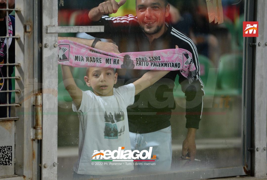 Fototifo, i tifosi allo stadio per Palermo-Virtus Entella 2-2 (gallery) - immagine 153