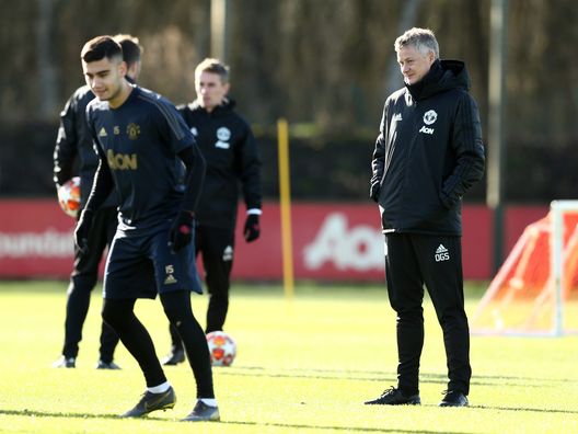 MANCHESTER, ENGLAND - FEBRUARY 11: Ole Gunnar Solskjaer, Interim Manager of Manchester United looks on during a training session ahead of their UEFA Champions League Round of 16 match against Paris Saint-Germain F.C. at Aon Training Complex on February 11, 2019 in Manchester, England. (Photo by Jan Kruger/Getty Images) MANCHESTER, ENGLAND - FEBRUARY 11: Ole Gunnar Solskjaer, Interim Manager of Manchester United looks on during a training session ahead of their UEFA Champions League Round of 16 match against Paris Saint-Germain F.C. at Aon Training Complex on February 11, 2019 in Manchester, England. (Photo by Jan Kruger/Getty Images)