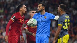 La Roma affronterà il Feyenoord ai quarti. Naso rotto per Karsdorp: salta la Lazio