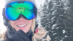 VIDEO / Diletta sorridente sulle piste da sci. La Leotta si diverte sulla neve