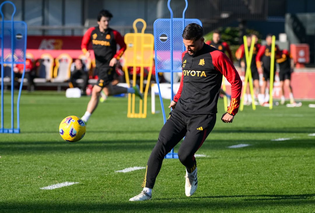 Trigoria, vigilia di Frosinone-Roma: la ‘festa’ dei compagni a Celik – FOTO GALLERY - immagine 35