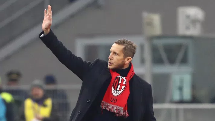 Massimo Ambrosini (ex centrocampista AC Milan) durante una celebrazione a San Siro | AC Milan News (Getty Images)