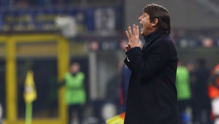MILAN, ITALY - JANUARY 14: Head coach Antonio Conte reacts during the Coppa Italia match between FC Internazionale and Cagliari Calcio at Stadio Giuseppe Meazza on January 14, 2020 in Milan, Italy. (Photo by Marco Luzzani - Inter/Inter via Getty Images) MILAN, ITALY - JANUARY 14: Head coach Antonio Conte reacts during the Coppa Italia match between FC Internazionale and Cagliari Calcio at Stadio Giuseppe Meazza on January 14, 2020 in Milan, Italy. (Photo by Marco Luzzani - Inter/Inter via Getty Images)