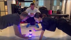 VIDEO / Sfida all’ultimo led per David Beckham e la moglie Victoria