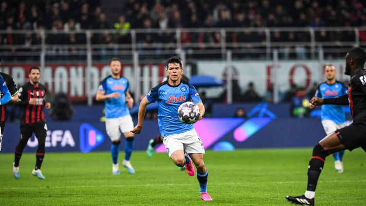 Contro il Milan delude Lozano, perde il confronto con Hernandez: le pagelle - immagine 1