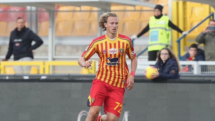 LECCE, ITALY - MARCH 01: Antonin Barak of Lecce during the Serie A match between US Lecce and Atalanta BC at Stadio Via del Mare on March 1, 2020 in Lecce, Italy. (Photo by Maurizio Lagana/Getty Images) LECCE, ITALY - MARCH 01: Antonin Barak of Lecce during the Serie A match between US Lecce and Atalanta BC at Stadio Via del Mare on March 1, 2020 in Lecce, Italy. (Photo by Maurizio Lagana/Getty Images)