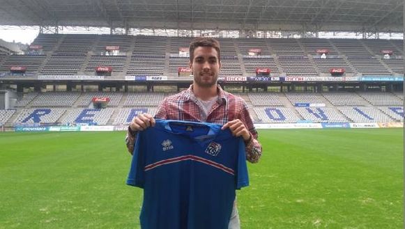 Diego Johannesson con la maglia islandese allo stadio di Oviedo Diego Johannesson con la maglia islandese allo stadio di Oviedo