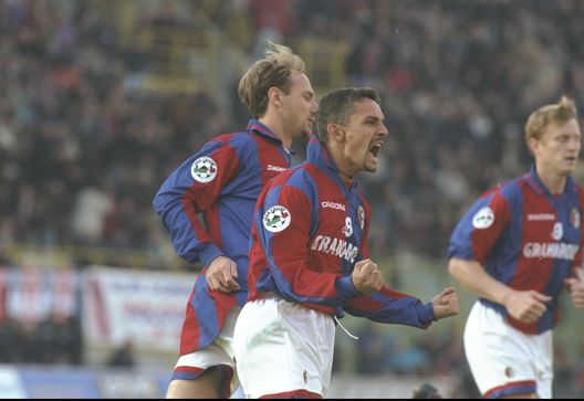 Nov 1997:  Roberto Baggio of Bologna celebrates scoring during the Serie A match against Napoli at the Stadio Renato Dall''ara in Bologna, Italy. Bologna won 5-1.  Mandatory Credit: Allsport UK /Allsport 