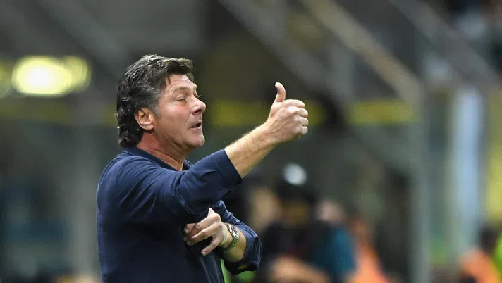PARMA, ITALY - SEPTEMBER 30:  Walter Mazzarri head coach of Torino FC  gestures during the Serie A match between Parma Calcio and Torino FC at Stadio Ennio Tardini on September 30, 2019 in Parma, Italy.  (Photo by Alessandro Sabattini/Getty Images)