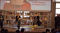 VIDEO/ Fedez a Torino per parlare di depressione