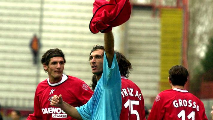 17 Feb 2002: Fabio Bazzani of Perugia celebrates scoring during the Serie A match between Perugia and Lecce, played at the Reanto Curi Stadium, Perugia. DIGITAL IMAGE Mandatory Credit: Grazia Neri/Getty Images 17 Feb 2002: Fabio Bazzani of Perugia celebrates scoring during the Serie A match between Perugia and Lecce, played at the Reanto Curi Stadium, Perugia. DIGITAL IMAGE Mandatory Credit: Grazia Neri/Getty Images