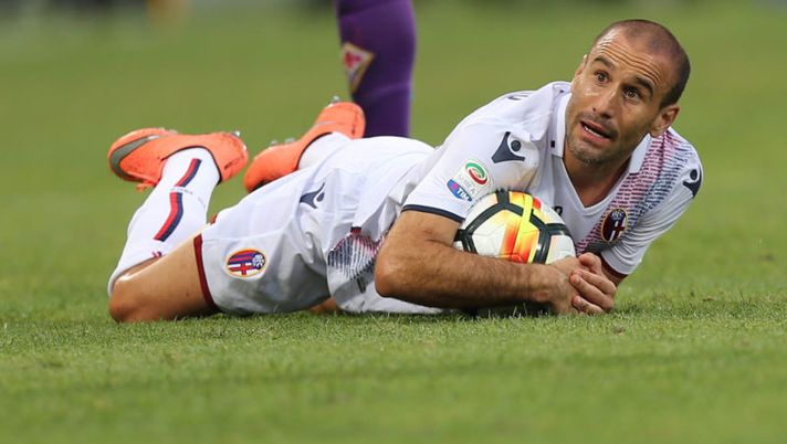 FLORENCE, ITALY - SEPTEMBER 16: Rodrigo Palacio of Bologna FC in action during the Serie A match between ACF Fiorentina and Bologna FC at Stadio Artemio Franchi on September 16, 2017 in Florence, Italy. (Photo by Gabriele Maltinti/Getty Images) Torna Poli, ahi Palacio: Donadoni cambia la formazione del suo Bologna - immagine 1