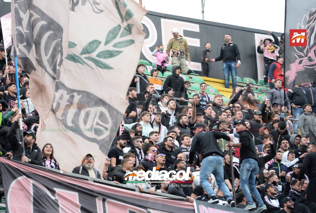 FOTO, i tifosi allo stadio per Palermo – Fidelis Andria 1-1 (Gallery) - immagine 11