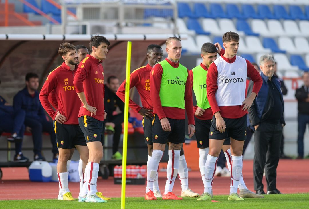 Roma, c’è Wijnaldum in gruppo. E torna anche Rui Patricio – FOTO GALLERY - immagine 76