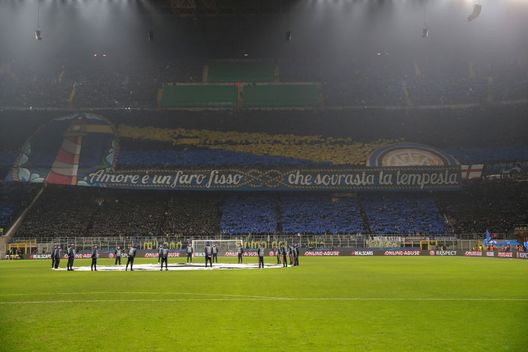 Inter La Curva Nord Cita Shakespeare Amore è Faro Che Sovrasta La