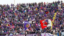 Breve interruzione in Twente-Fiorentina per un petardo. Cosa è successo