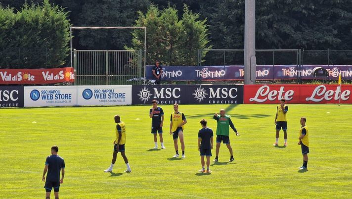 DAY 8: Spalletti prova l’uscita dal basso. Olivera in gruppo, focus su Lozano e Politano - immagine 1