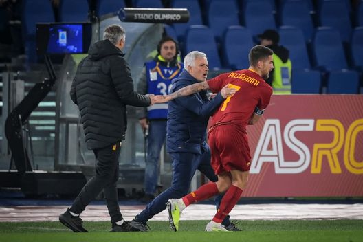 Zazzaroni sulla Roma: “Il gioco di Mourinho non piace agli Sgarbi del pallone che…”- immagine 2