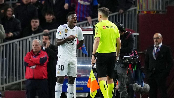 Clásico, la Liga denuncia gli insulti a Vinicius al Camp Nou - immagine 1
