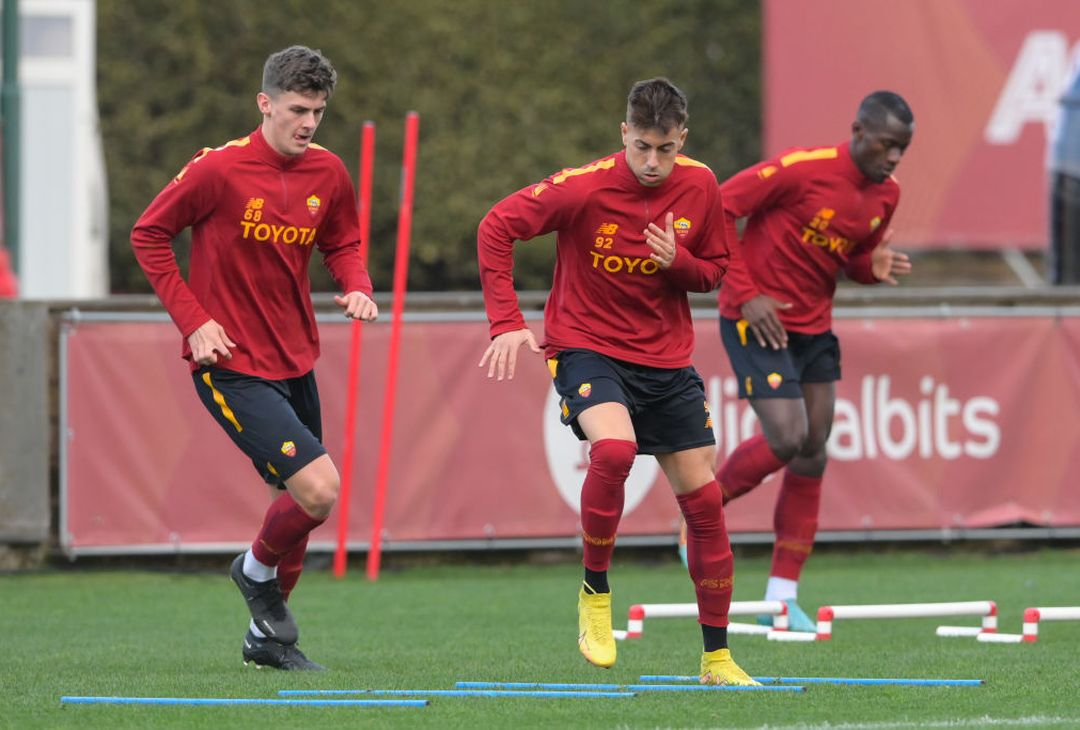 Trigoria, ripresa dopo Milan-Roma: gol di Solbakken. C’è Karsdorp – FOTO GALLERY - immagine 40