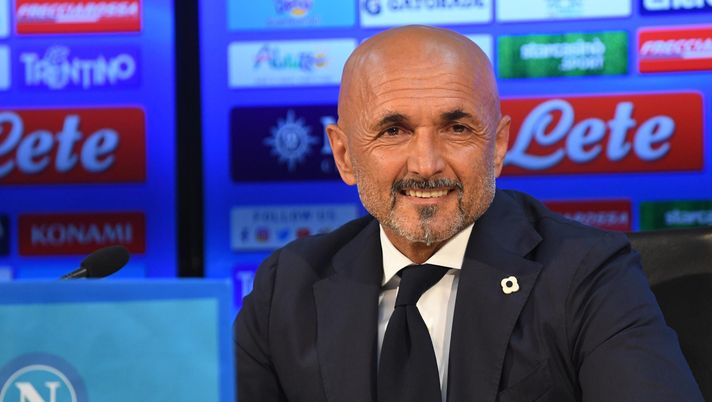 NAPLES, ITALY - JULY 08: Luciano Spalletti speaks at a press conference on July 08, 2021 in Naples, Italy. (Photo by SSC NAPOLI/SSC NAPOLI via Getty Images) 