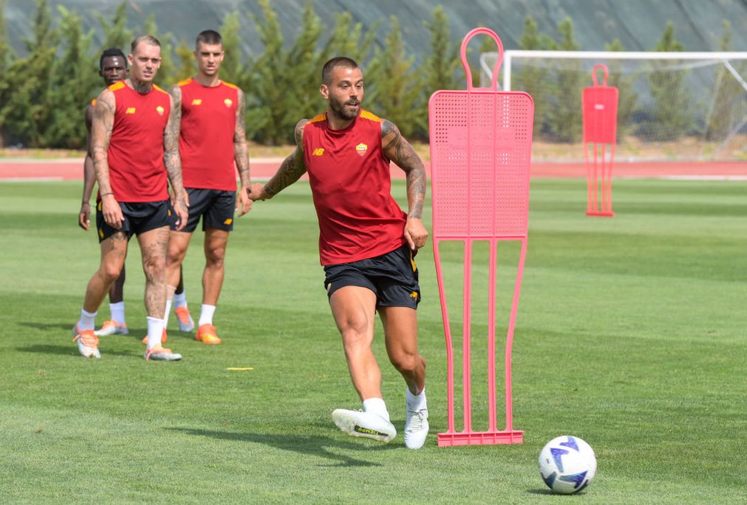 Roma in campo in Portogallo per l’allenamento mattutino – FOTO GALLERY - immagine 12