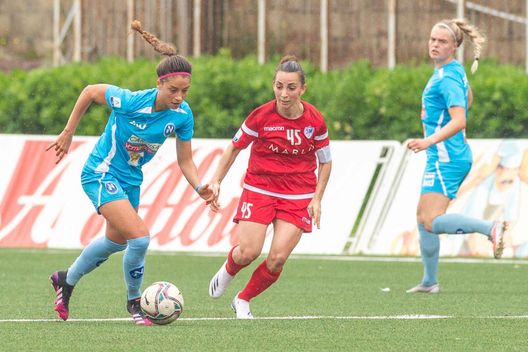 Foto Napoli Femminile goldoni napoli