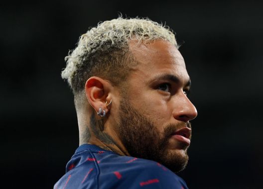 (Photo by David Ramos/Getty Images) Momenti difficili a Parigi? Il Paraná “Siamo in D ma ti troverai bene, Neymar vieni da noi…”- immagine 2