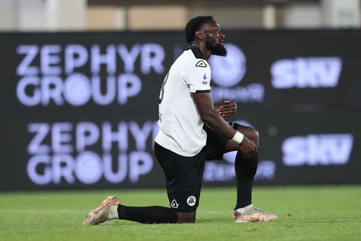 Mbala Nzola Mbala Nzola
